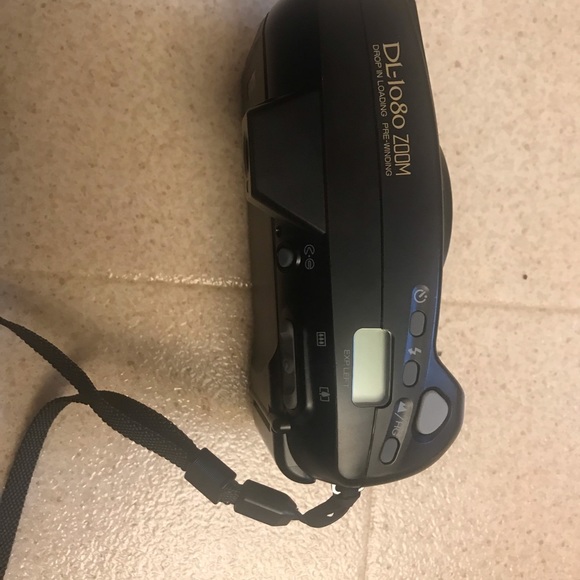 Vintage Fuji Zoom Compact Camera. With manual, strap and a case - Picture 9 of 10